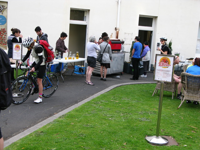 Surprise, another coffee cart!
